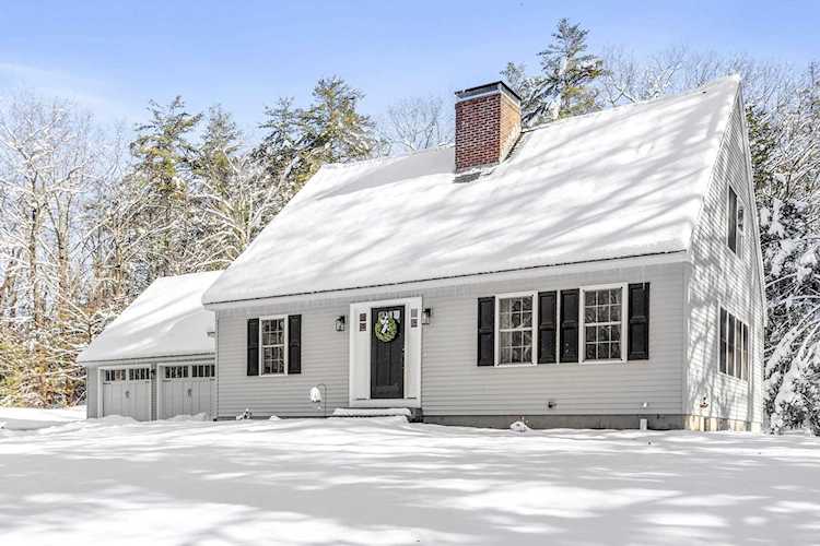 13 Beech Hill Rd Exeter, NH 03833