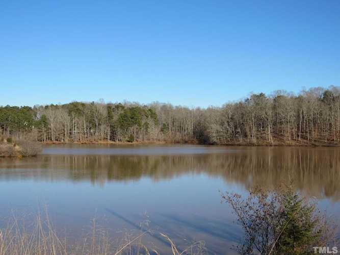 618 Crystal Cove Lane Yanceyville, NC 27379