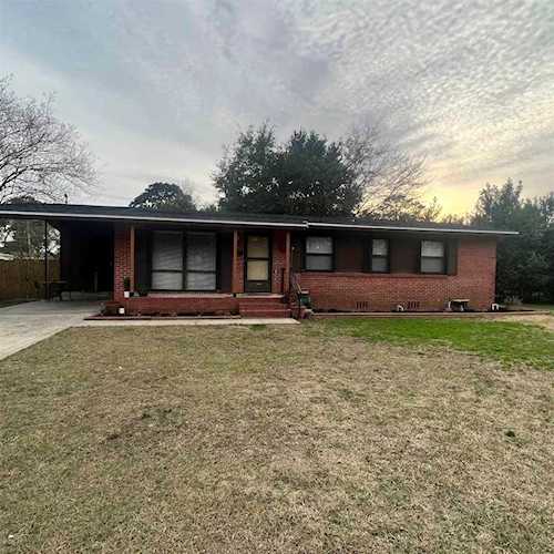 3709 Whispering Pines Dr Pensacola, FL 32504