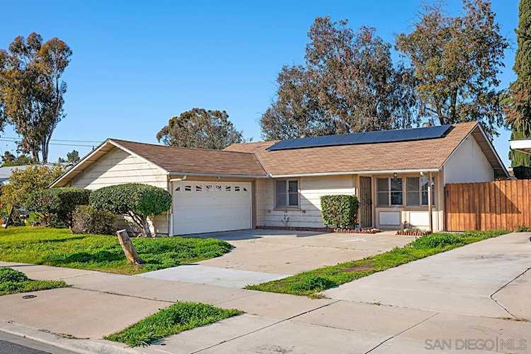 954 Ednabelle Ct El Cajon, CA 92021