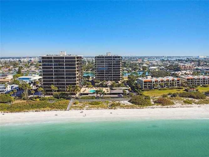 7650 Bayshore Dr #506 Treasure Island, FL 33706