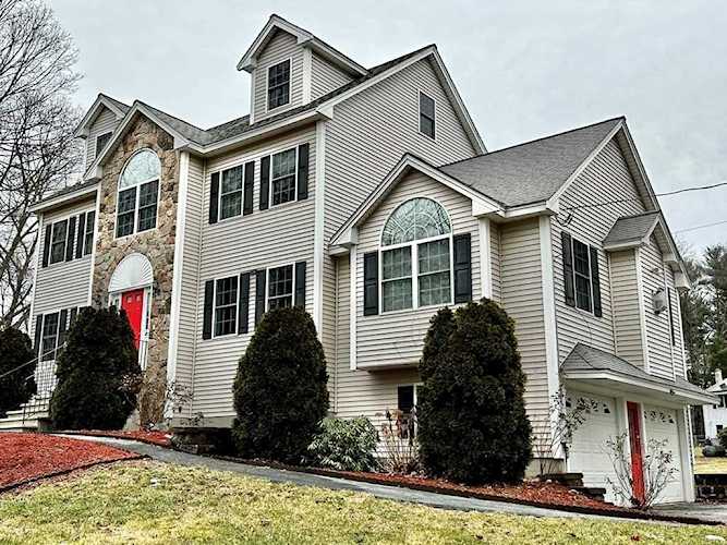 20 Pollard St Billerica, MA 01862