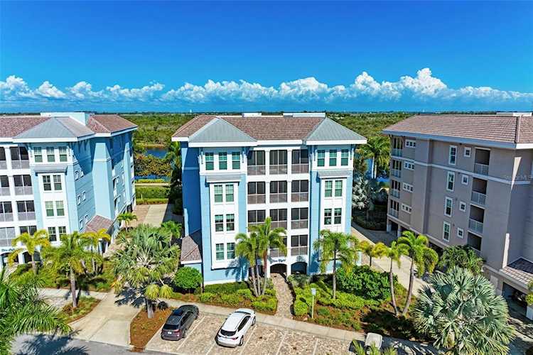 391 Aruba CIRCLE #101 Bradenton, FL 34209