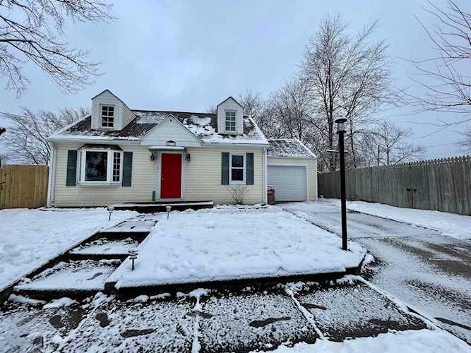 8927 Gardt Street Fort Wayne, IN 46818