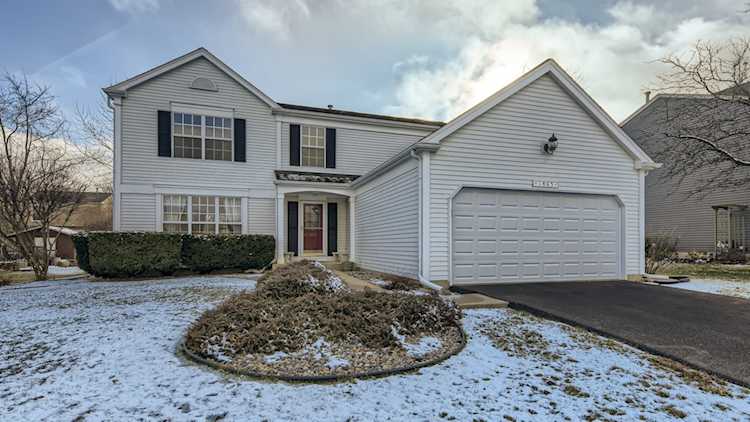 1863 Aronomink Circle Elgin, IL 60123