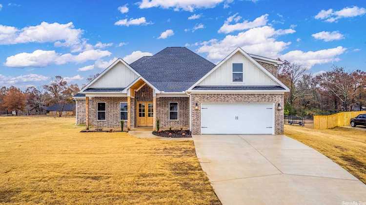 3032 Vincintage Cove Alexander, AR 72002