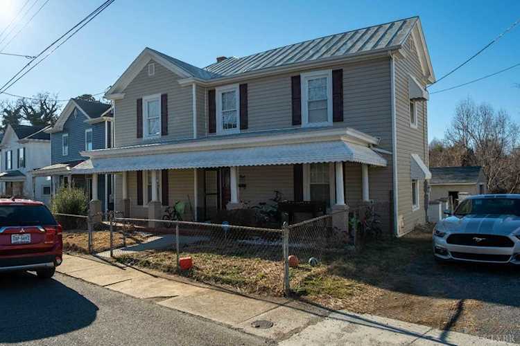 702 Dinwiddie St Lynchburg, VA 24504