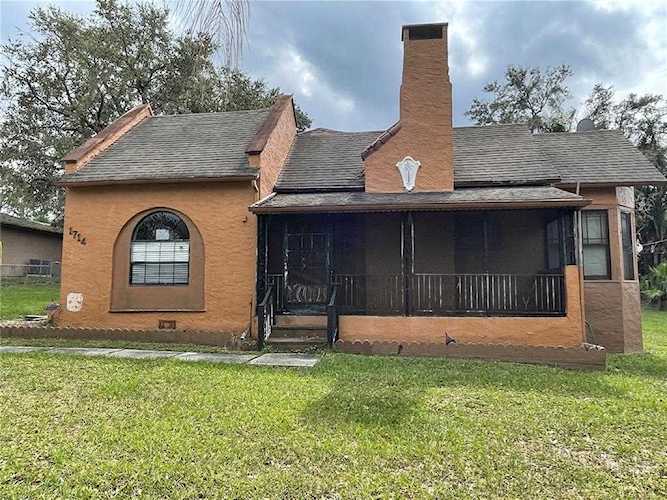 1714 Buckeye Rd NE Winter Haven, FL 33881