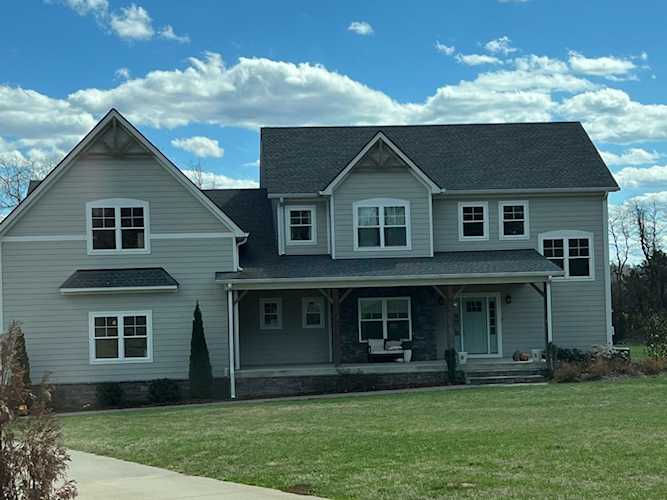 1307 Crescent Ridge Dr Murfreesboro, TN 37128