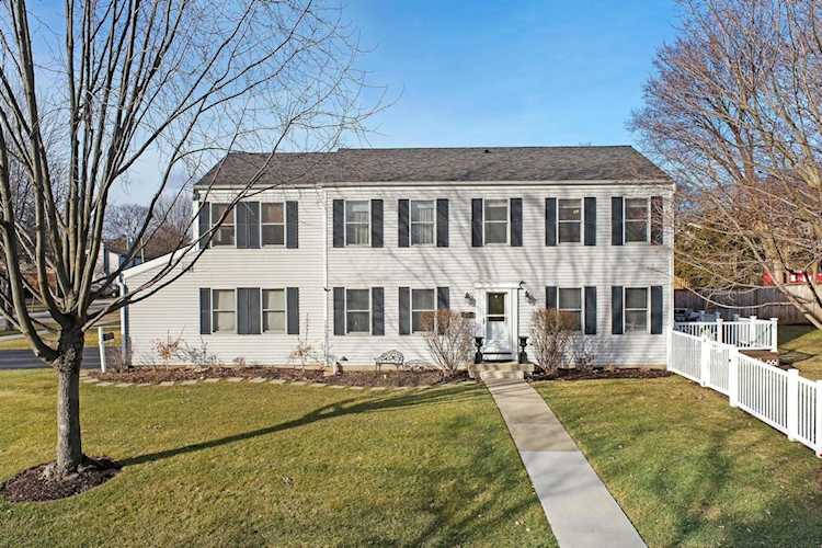 312 E Rockland Rd Libertyville, IL 60048