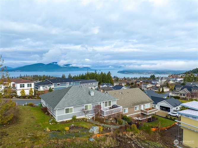3953 Rock Ridge Parkway Anacortes, WA 98221