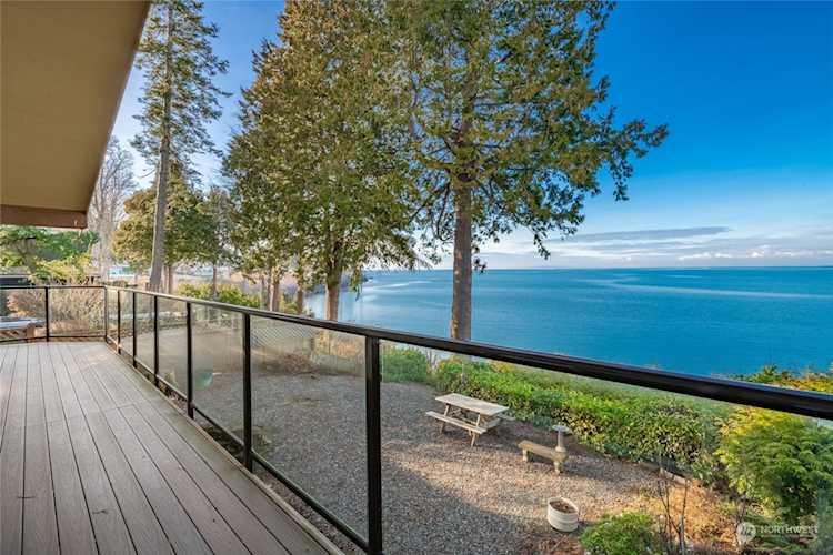 6957 Birch Bay Dr Blaine, WA 98230