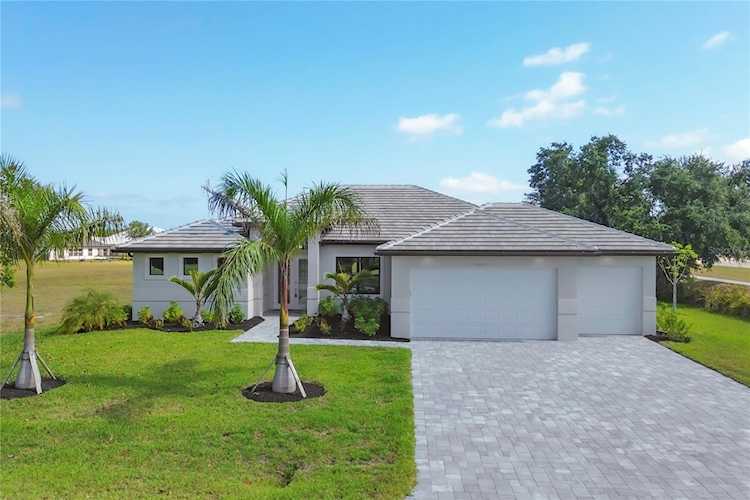 24538 Wallaby Ln Punta Gorda, FL 33955