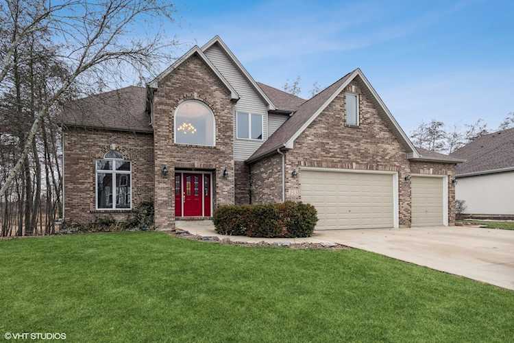 253 Willowwood Dr Oswego, IL 60543