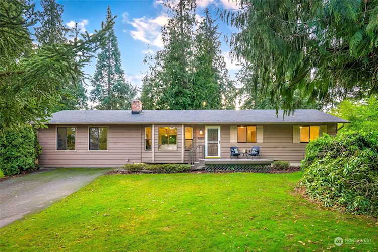 15509 Meadow Rd Lynnwood, WA 98087