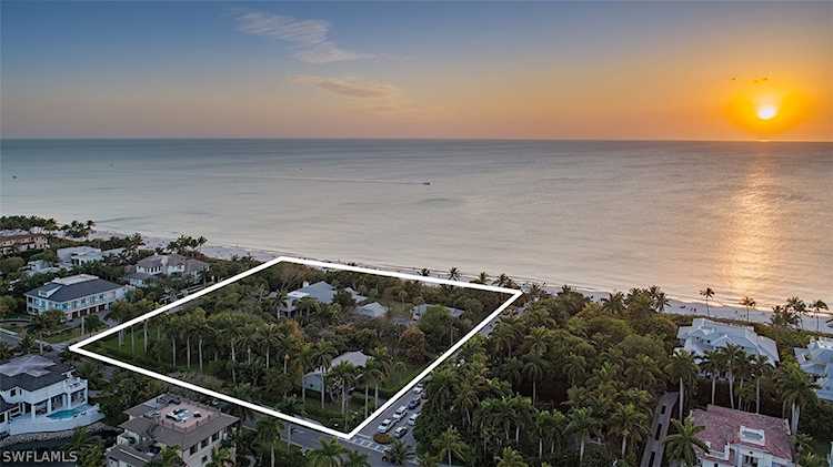 20 S 14th Ave Naples, FL 34102