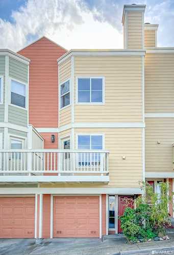 113 Cleo Rand Lane San Francisco, CA 94124
