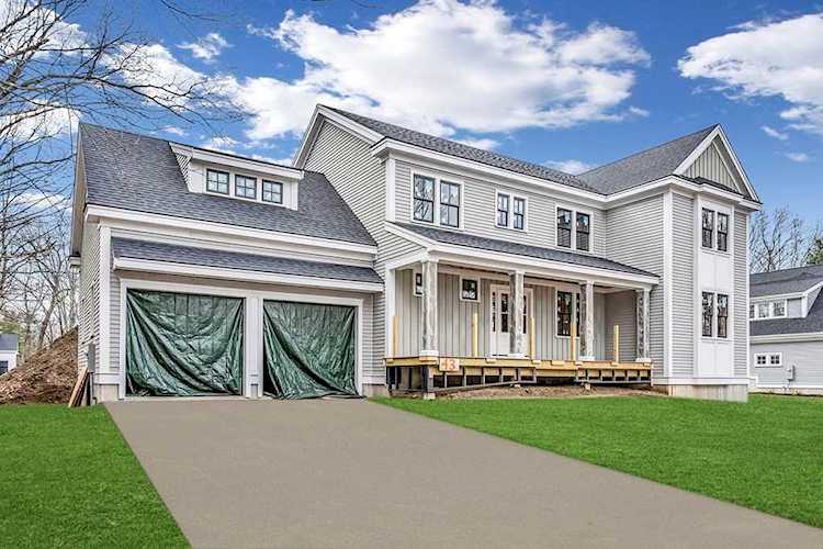 43 Pond St Concord, MA 01742