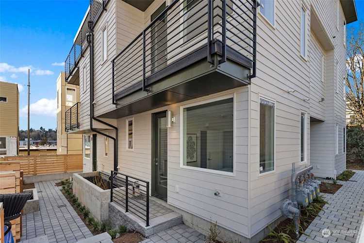 3934 B S Pearl St Seattle, WA 98118
