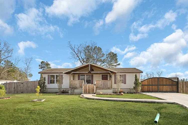 696 Wexford Dr Conroe, TX 77303