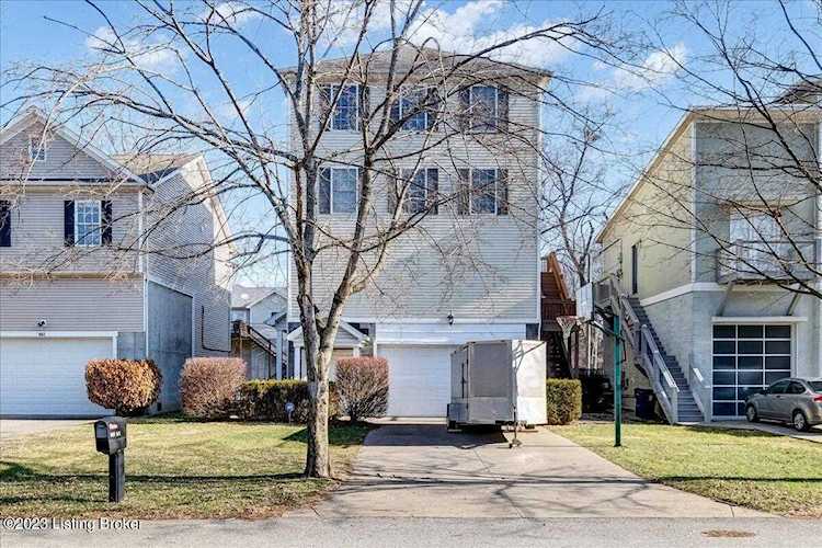 905 1/2 W Riverside Dr Louisville, KY 40207