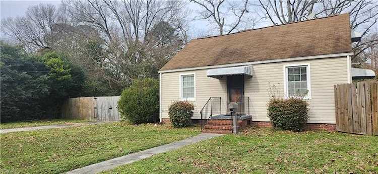 109 Channing Ave Portsmouth, VA 23702