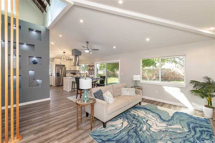 94-105 Keahilele Street Mililani, HI 96789