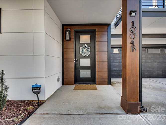 1004 Westbrook Dr, Charlotte, NC, 28202 | MLS# 3938016 Photo 1