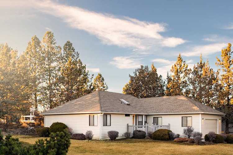 965 NE Francis Ct Bend, OR 97701
