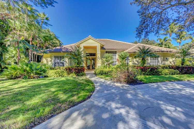 9947 SE Oak Tree Terrace Tequesta, FL 33469
