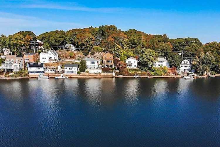 122 Jenness St Lynn, MA 01904