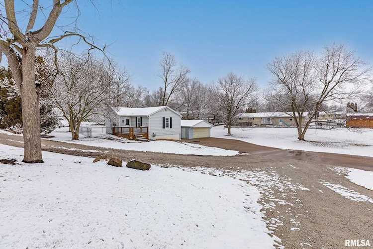 1208 SW 3rd Ave Aledo, IL 61231