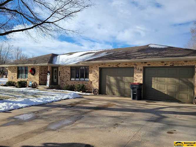519 Bellwood Dr Beatrice, NE 68310