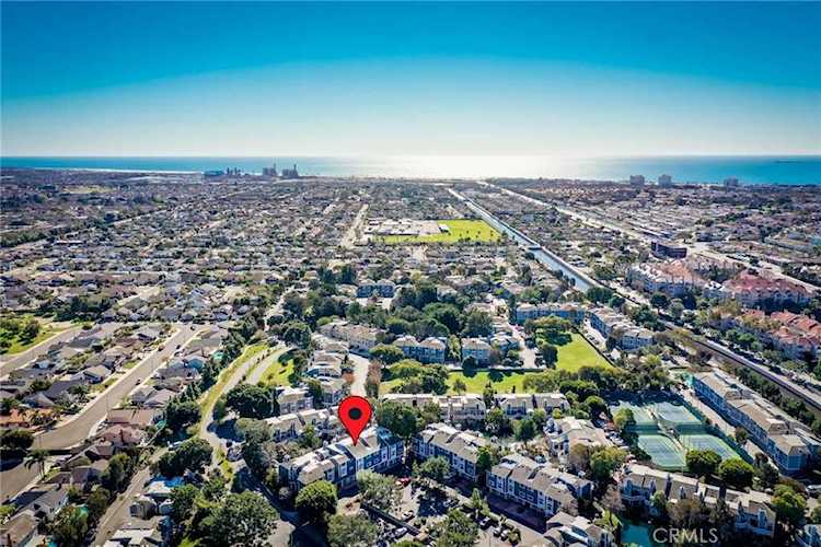 8182 Cape Hope Circle #204 Huntington Beach, CA 92646