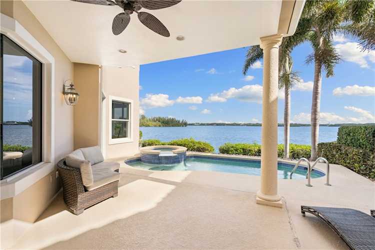 5510 E Harbor Village Dr Vero Beach, FL 32967