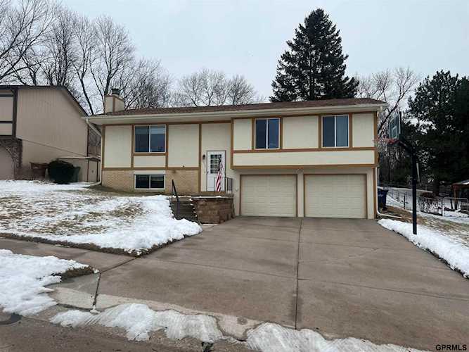 5013 Bernadette Ave Omaha, NE 681570000