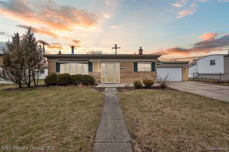 32234 Sandra Ln Westland, MI 48185