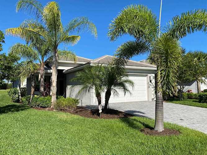 11828 SW Waterford Isle Way Port Saint Lucie, FL 34987