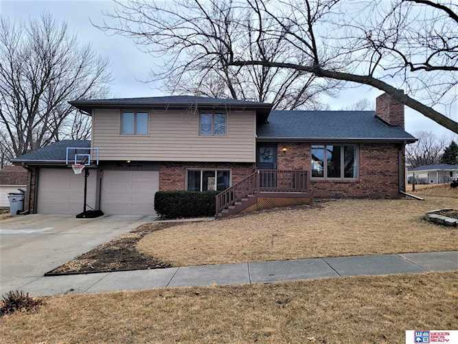 517 Bader Ave Seward, NE 68434