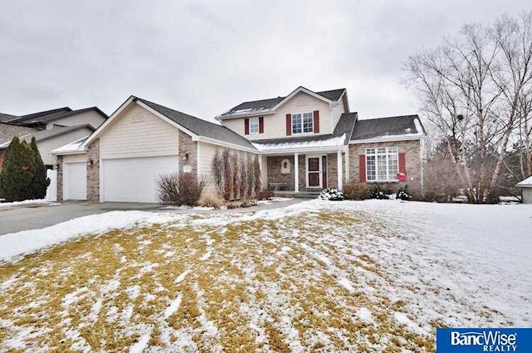 8230 Katrina Ln Lincoln, NE 68512