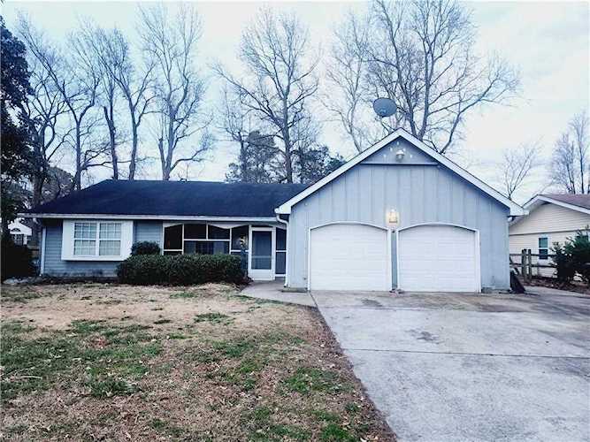 6201 Auburn Dr Virginia Beach, VA 23464