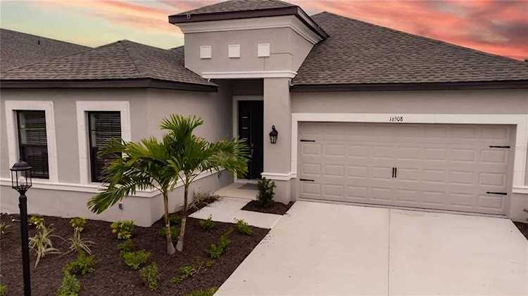 16508 Paynes Mill Dr Lakewood Ranch, FL 34211