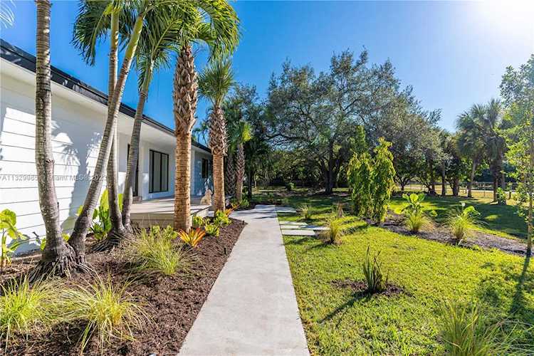 19675 SW 264th St Homestead, FL 33031