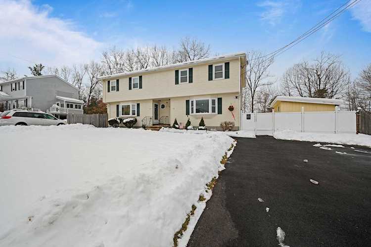 13R Pelican Circle Derry, NH 03038