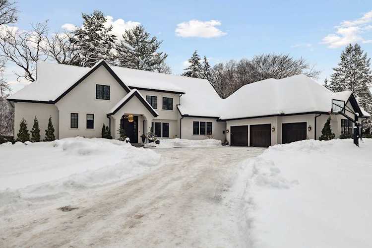 8 Spur Road Edina, MN 55436