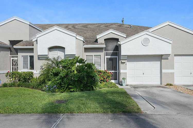 9219 Vineland Court #F Boca Raton, FL 33496