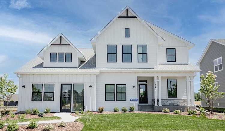 10261 Arrowwood Path Woodbury, MN 55129