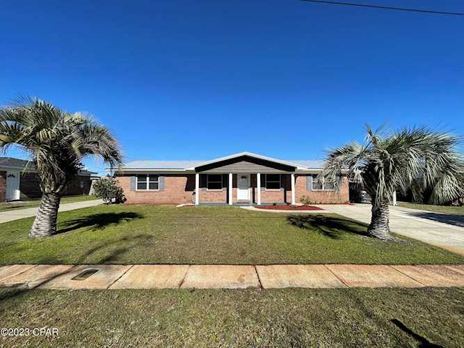 6505 Minneola St Callaway FL 32404 736838 C A Taylor's 2nd Addition Calaway home for sale $274,500CURRENTLY UNDER CONTRACT, SELLER WILL CONSIDER BACKUP OFFERS. ENTIRELY RENOVATED 4/2 BRICK HOME... Photo 1