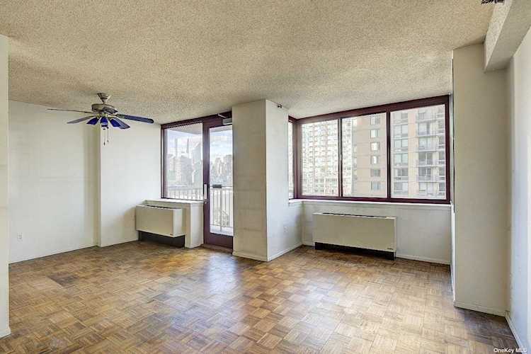 4-74 48th Avenue Long Island City, NY 11109