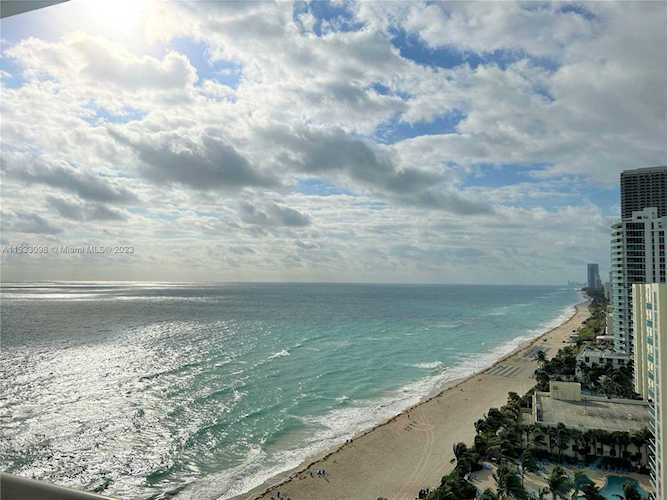 3725 S Ocean Dr #PH04 Hollywood, FL 33019